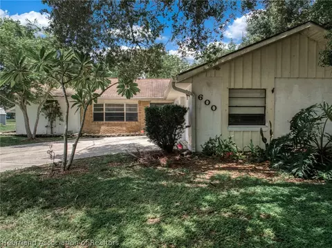 Exterior - 600 Cherry Tree Dr, Sebring, FL 33876 photo 7 of 10