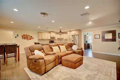 320 Kite Ave, Sebring, FL 33870 photo 9