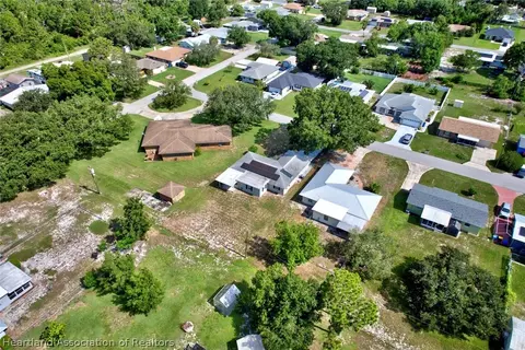 320 Kite Ave, Sebring, FL 33870 photo 32