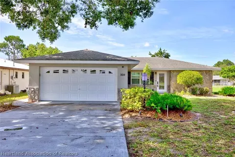320 Kite Ave, Sebring, FL 33870 photo 4