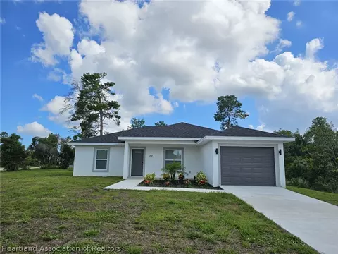331 Hoover NE, Lake Placid, FL 33852