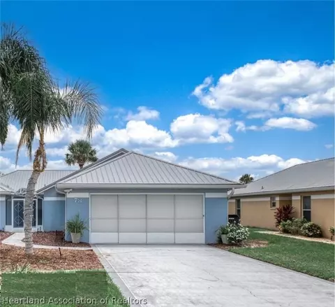 78 Clubhouse Ln, Sebring, FL 33876