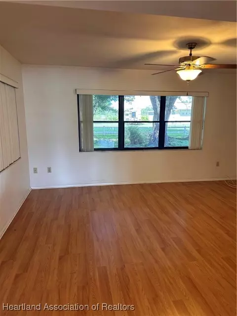Living - 3245 Cedar Dr, Sebring, FL 33875 photo 3 of 4