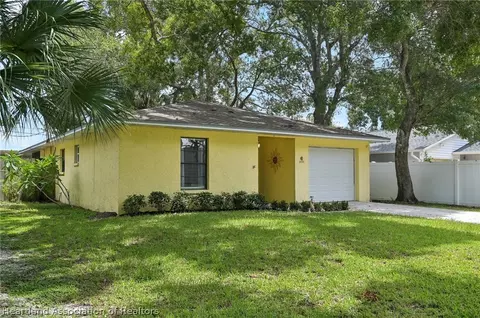 2551 Temple St, Sarasota, FL 34239