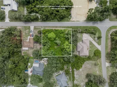 5525 Thunder Rd, Sebring, FL 33876