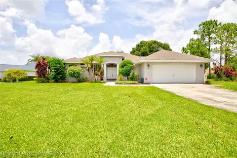 2 Meadowlake Cir N, Lake Placid, FL 33852