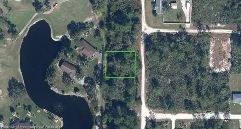 2415 Puffin St, Sebring, FL 33870