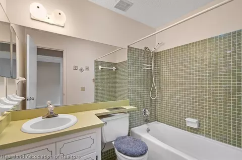 Bath - 4520 Leucadendra Dr, Sebring, FL 33872 photo 1 of 1