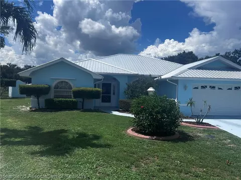 145 Happiness Ave, Lake Placid, FL 33852