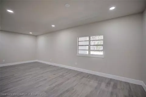 Living - 3505 King Dr, Sebring, FL 33870 photo 2 of 5