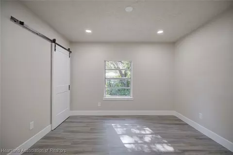 Bedroom - 3505 King Dr, Sebring, FL 33870 photo 2 of 5