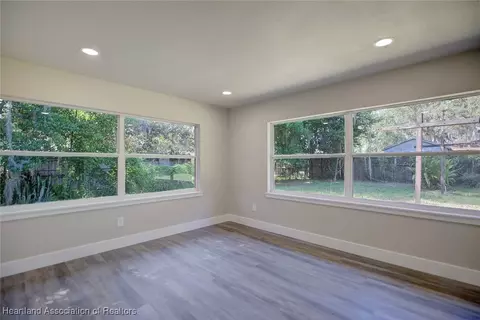 Living - 3505 King Dr, Sebring, FL 33870 photo 3 of 5
