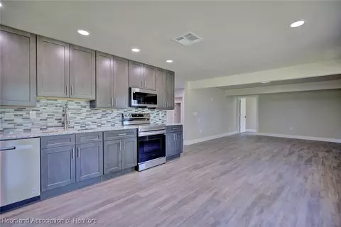 Kitchen - 3505 King Dr, Sebring, FL 33870 photo 1 of 5