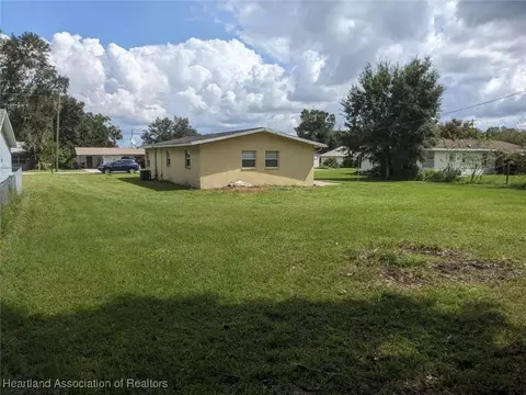 809 N 8th Ave, Wauchula, FL 33873 photo 2