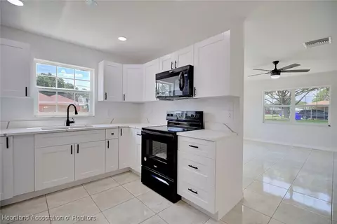 801 Lemans Dr, Sebring, FL 33872 photo 12