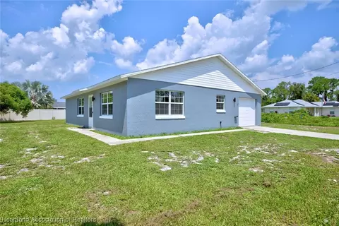 801 Lemans Dr, Sebring, FL 33872 photo 2