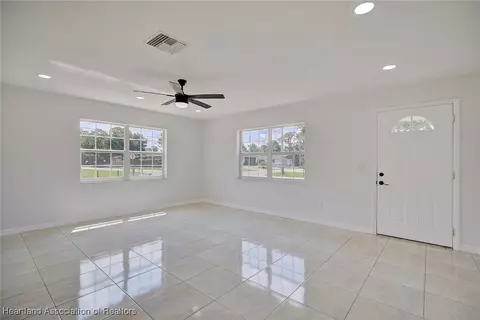 801 Lemans Dr, Sebring, FL 33872 photo 8
