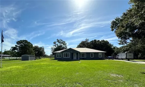 3991 Raccoon Rd, Zolfo Springs, FL 33890
