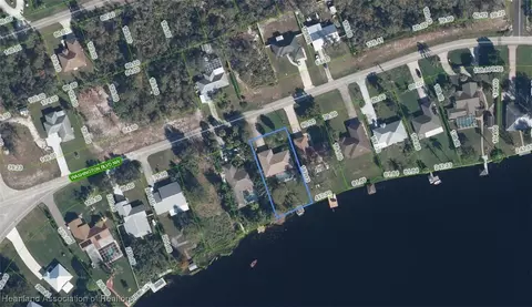 1758 Washington Blvd NW, Lake Placid, FL 33852