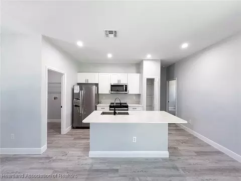 340 Renault Ave, Sebring, FL 33872 photo 6