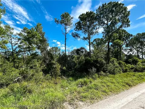 406 Quail Ave, Sebring, FL 33870 photo 1