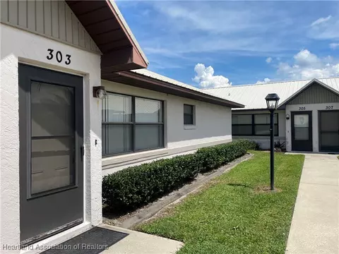 303 Villaway, Sebring, FL 33876