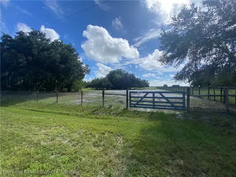 160 Park Land Dr, Lake Placid, FL 33852