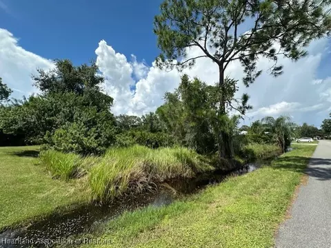 4417 Westminster Rd, Sebring, FL 33875 photo 2