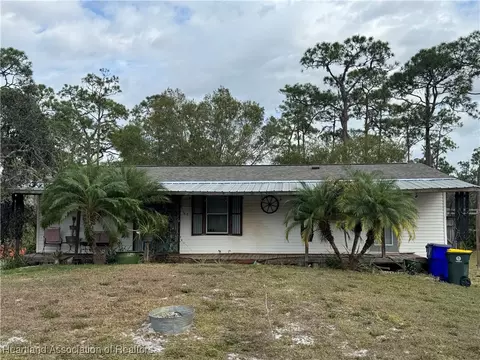 216 E Maxanna Blvd, Sebring, FL 33875 photo 1