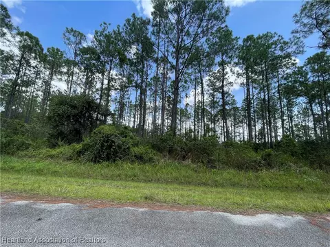 8922 Oviedo St, Sebring, FL 33872 photo 1