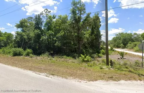 1901 Canary Way, Sebring, FL 33875 photo 2