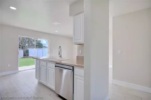 5201 Shad Dr, Sebring, FL 33870 photo 7