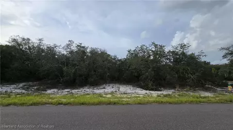 5801 Longbow Dr, Sebring, FL 33876 photo 1
