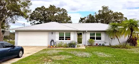 511 Reba Dr, Lake Placid, FL 33852