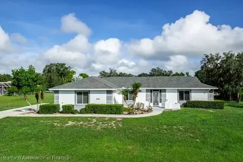 301 Robinhood Ter, Sebring, FL 33876