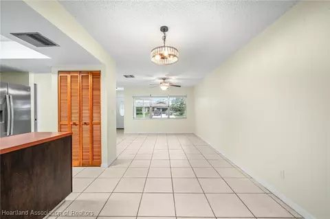 325 Maple Ln, Sebring, FL 33876 photo 7