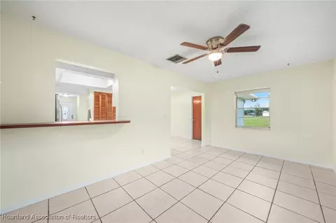 325 Maple Ln, Sebring, FL 33876 photo 12