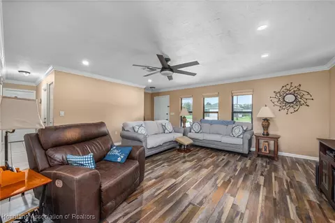 3916 Wild Violet Ave, Sebring, FL 33870 photo 4