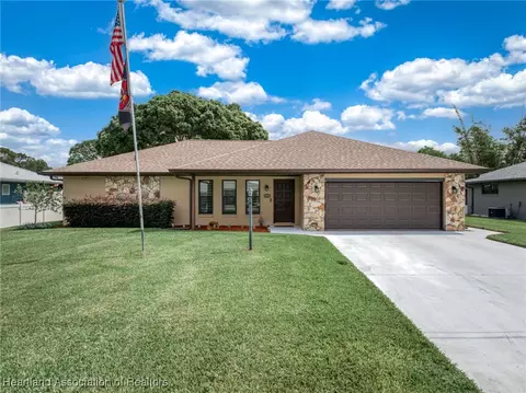 3916 Wild Violet Ave, Sebring, FL 33870
