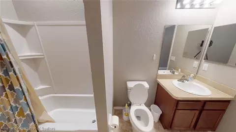 Bath - 1906 Griffins Green Dr, Bartow, FL 33830 photo 4 of 4