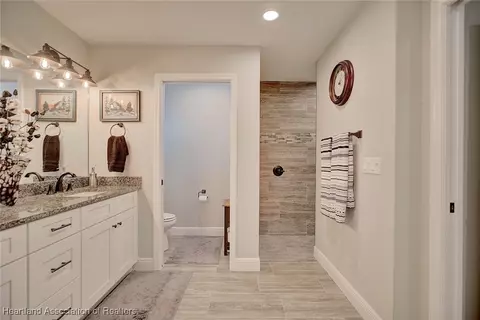 Bath - 4747 Pebble Beach Dr, Sebring, FL 33872 photo 4 of 5