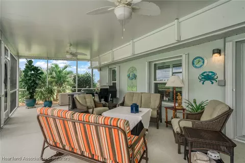 Exterior - 424 Floral Dr, Sebring, FL 33876 photo 10 of 13