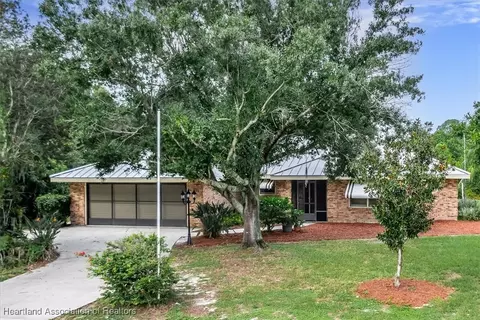 1516 Cedarbrook St, Lake Placid, FL 33852