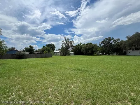 118 E Bell St, Avon Park, FL 33825