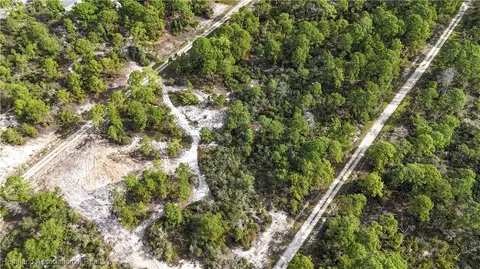 418 Tahiti Ln, Lake Placid, FL 33852