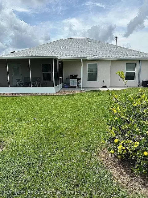 Exterior - 4541 Vantage Cir, Sebring, FL 33872 photo 3 of 4