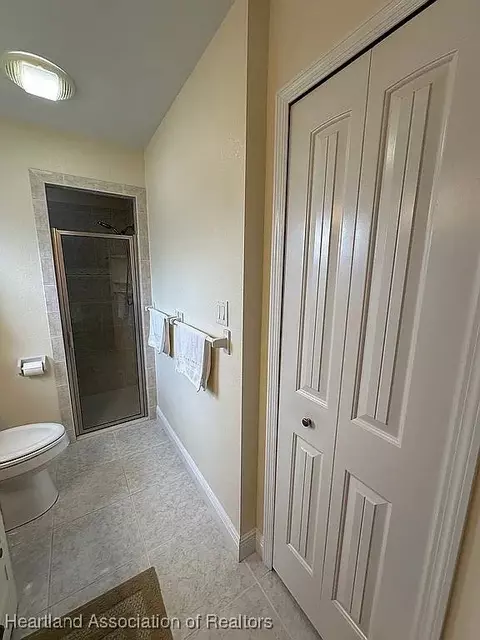 Bath - 4541 Vantage Cir, Sebring, FL 33872 photo 3 of 6