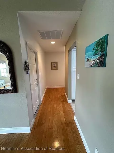 Entry Way - 4541 Vantage Cir, Sebring, FL 33872 photo 1 of 2