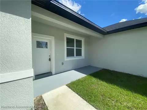 812 Hanover Ave, Sebring, FL 33872 photo 3