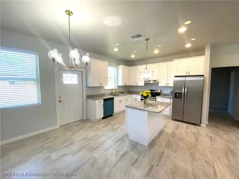 812 Hanover Ave, Sebring, FL 33872 photo 7